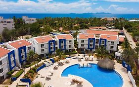Hesperia Playa el Agua